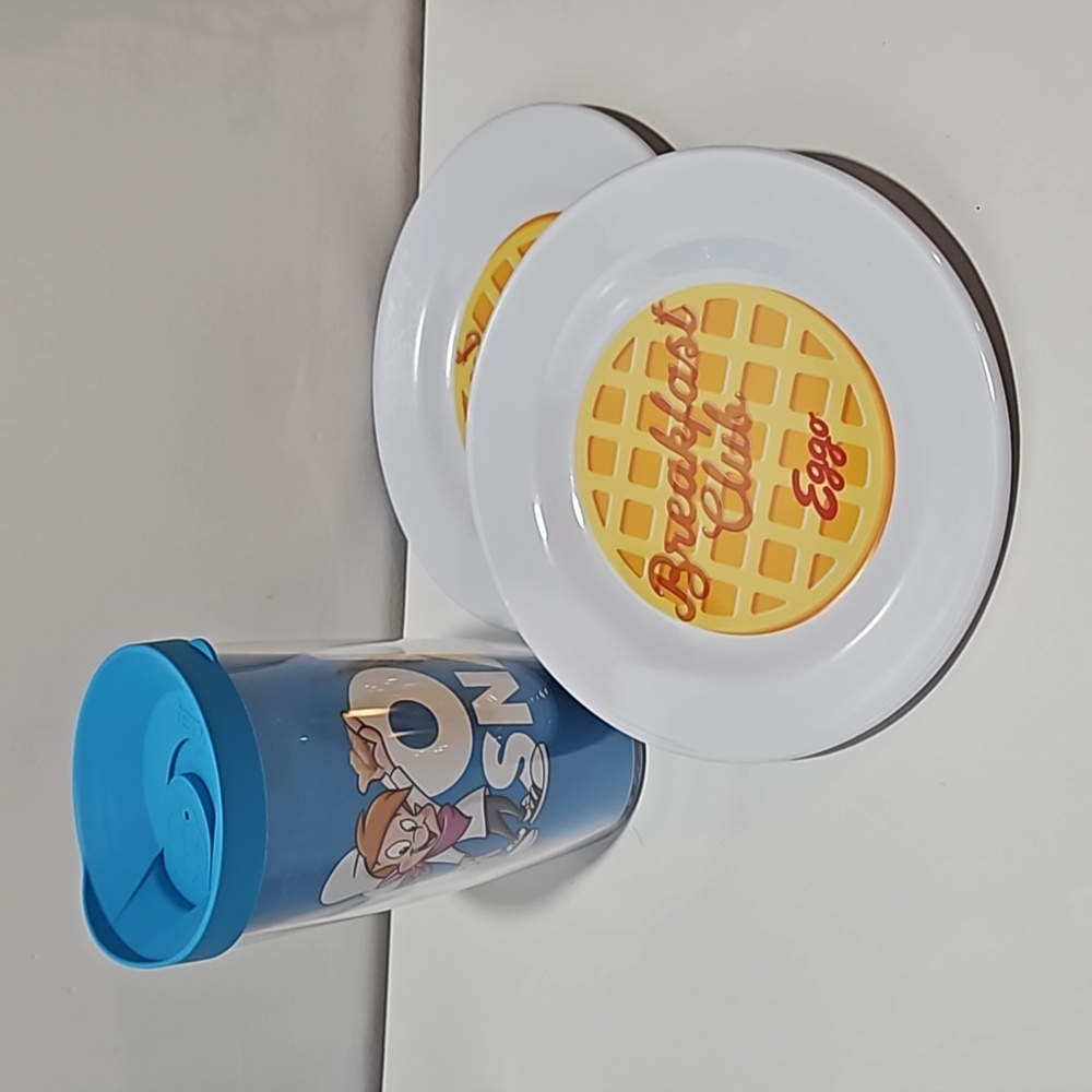 Breakfast club waffle plates and Krispies cup